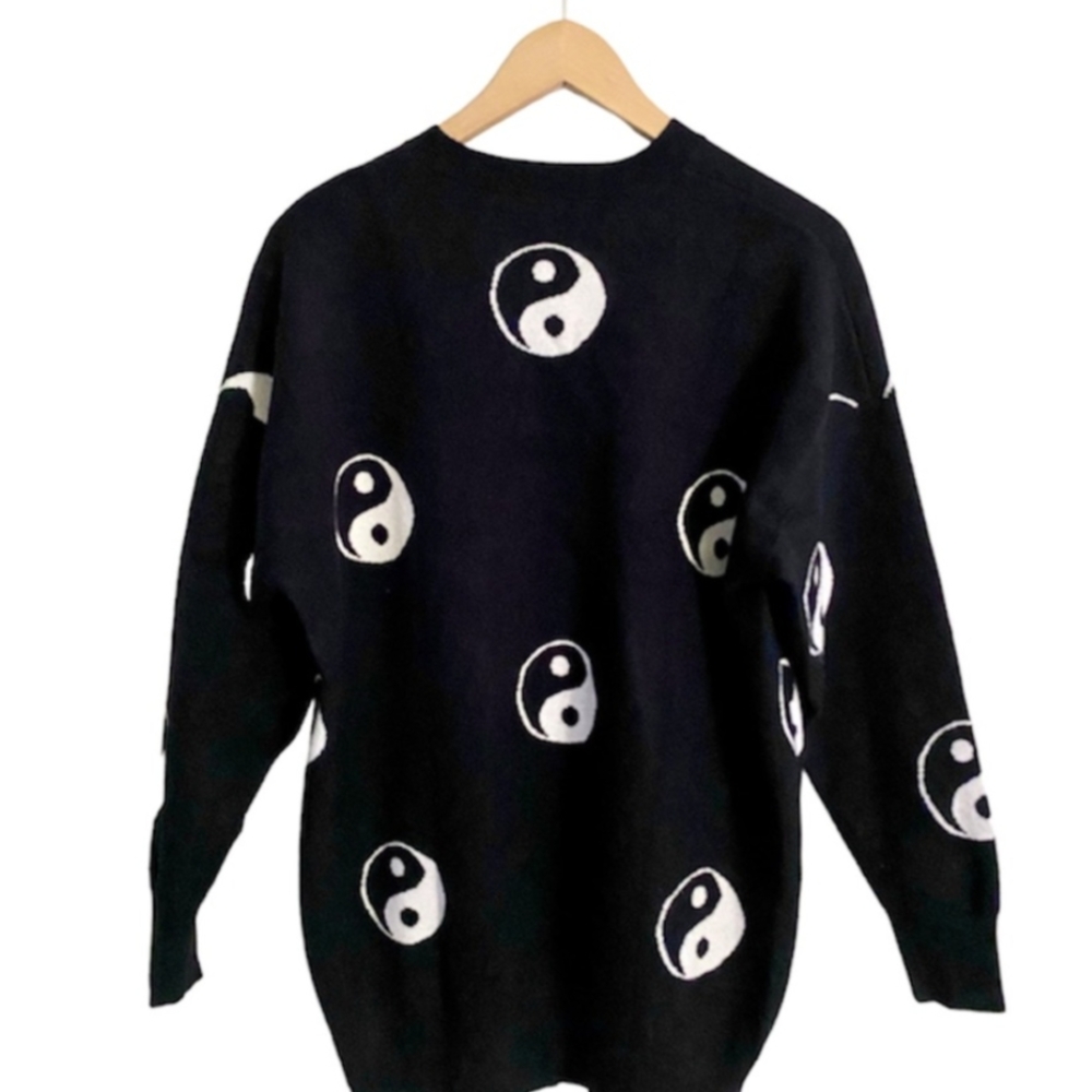 Forever 21 Black and White Yin Yang Sweater - Picture 3 of 4